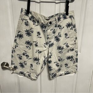 5/$100 Old Navy Palm Tree Print Shorts